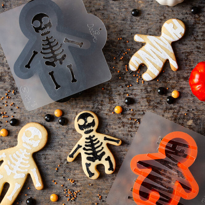 Confezione Decora del set con due tagliapasta e quattro stencil Ginger Halloween