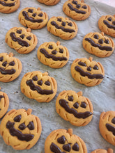 Carica l&#39;immagine nel visualizzatore di Gallery, Biscotti di Halloween
